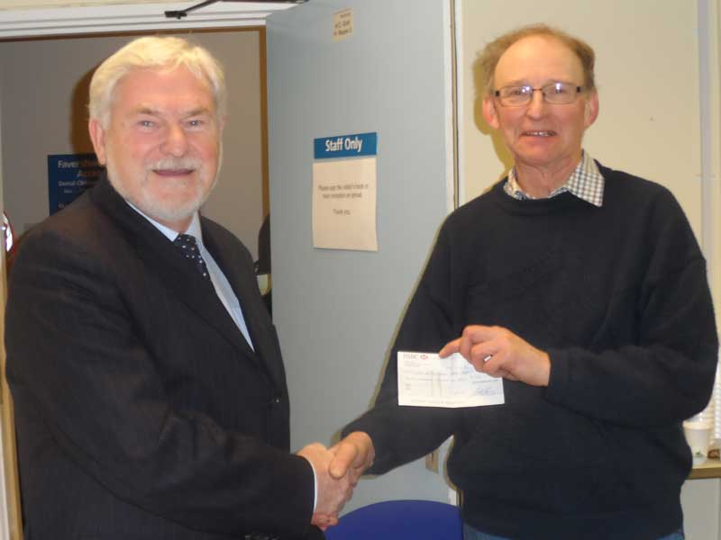 Read more about the article Brian Tovey of The Faversham Bike Ride presents Cllr David Simmons